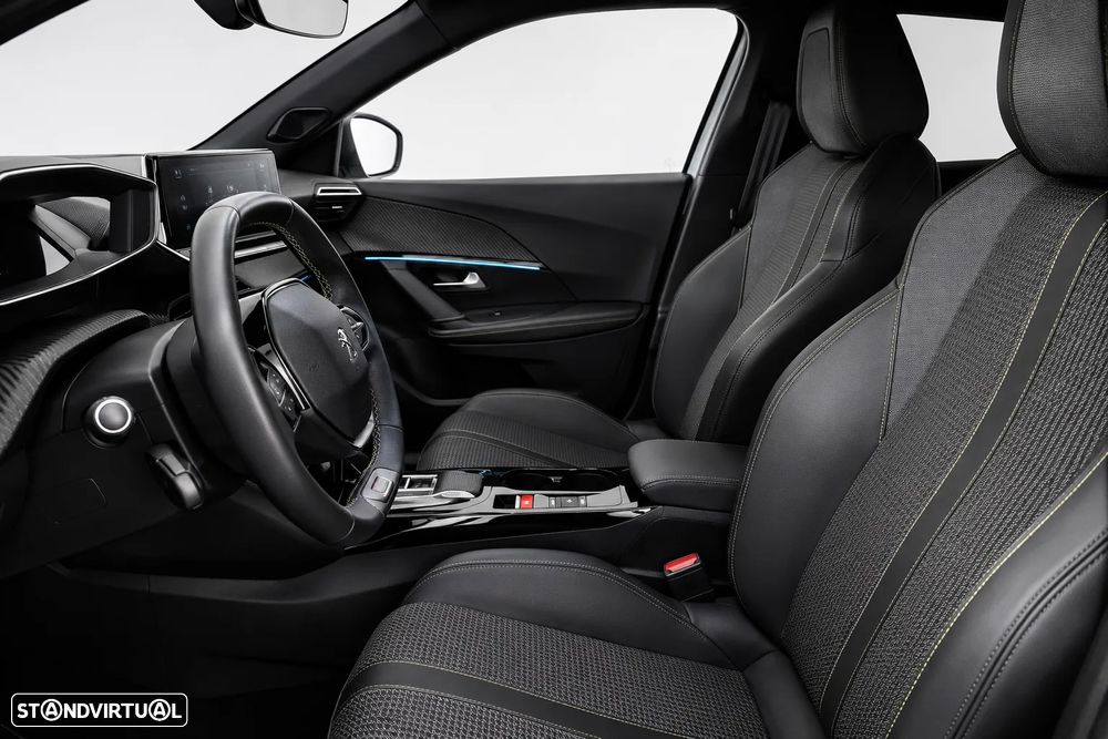 Peugeot e-2008 50 kWh GT - 5