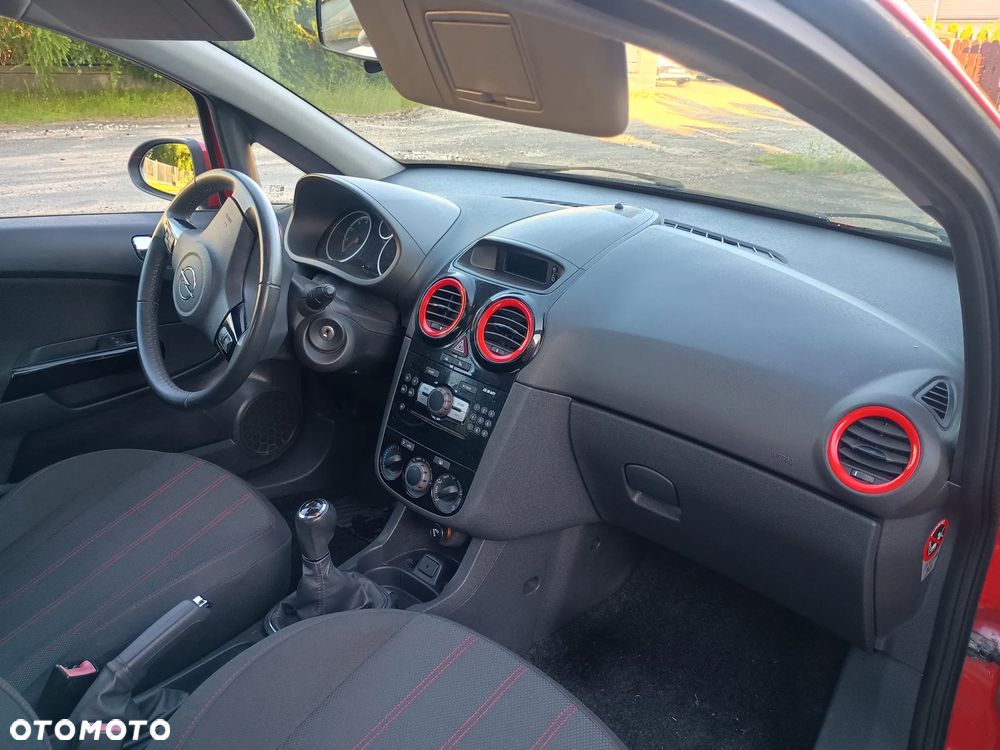 Opel Corsa 1.4 16V Sport - 13