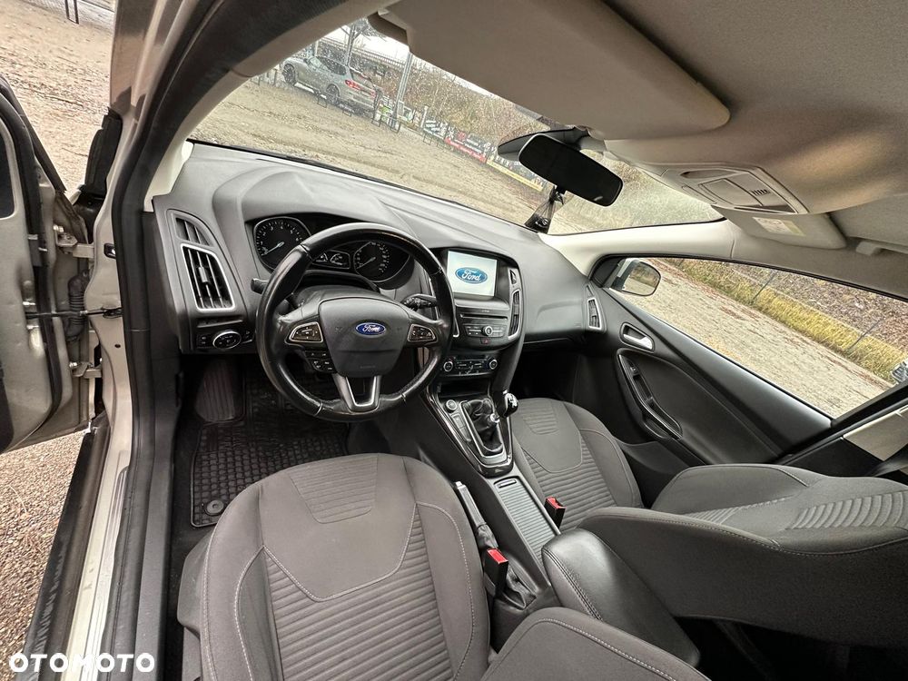 Ford Focus 1.5 EcoBoost Titanium ASS - 5