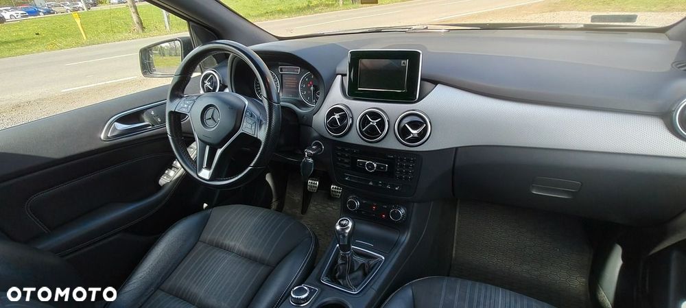 Mercedes-Benz Klasa B 180 BlueEFFICIENCY Edition - 9