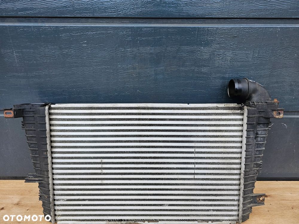 INTERCOOLER CHŁODNICA POWIETRZA OPEL ZAFIRA B ASTRA H 1.9 CDTI 120-150KM 13243008 - 13