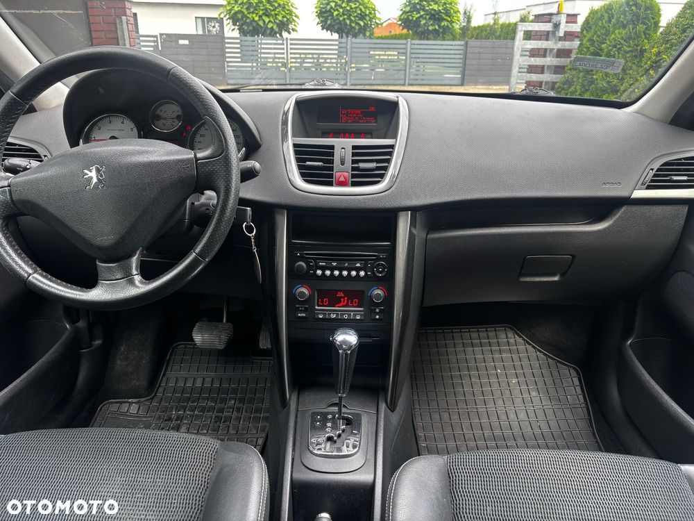 Peugeot 207 - 9
