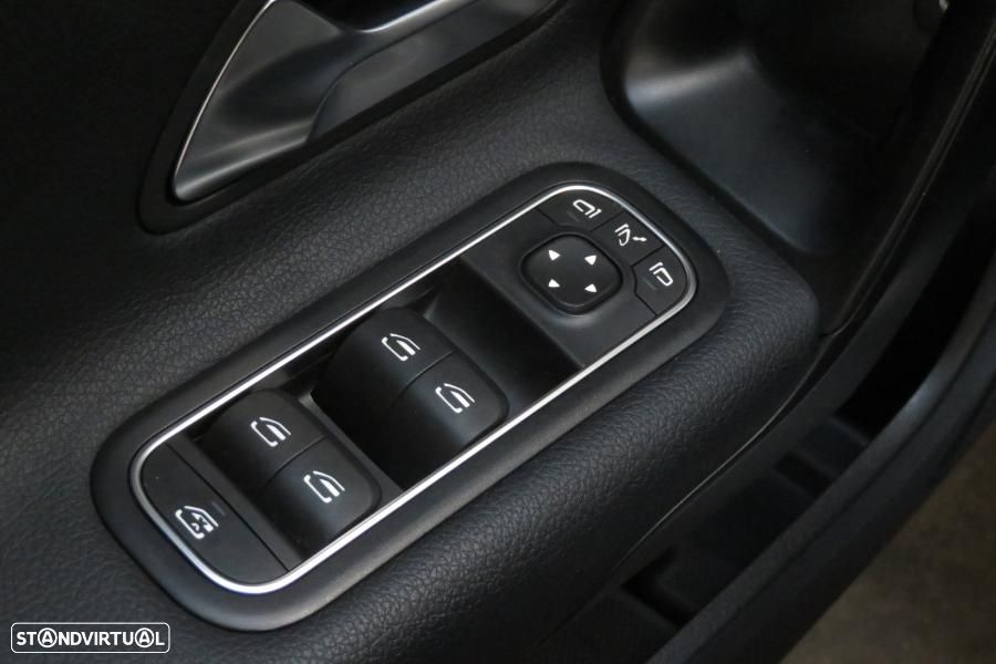 Mercedes-Benz A 250 e Style Plus - 13