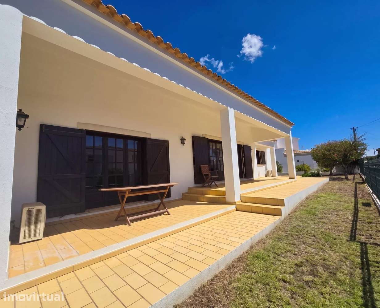 Moradia com Vista Panorâmica e Elevado Potencial em Tavira | Algarve - Grande imagem: 2/27