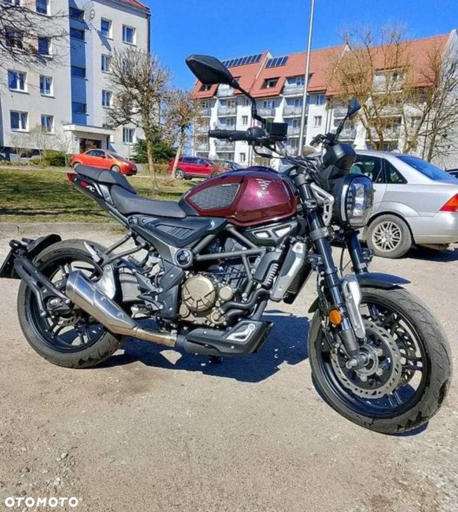 VOGE 300AC - 1