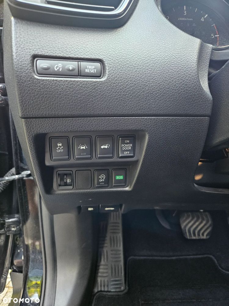 Nissan X-Trail 2.0 dCi N-Connecta 4WD Xtronic - 14