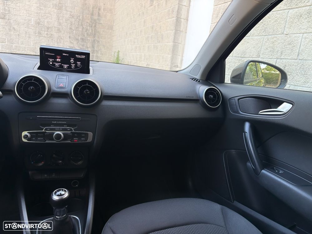 Audi A1 Sportback 1.4 TDI S-line - 22