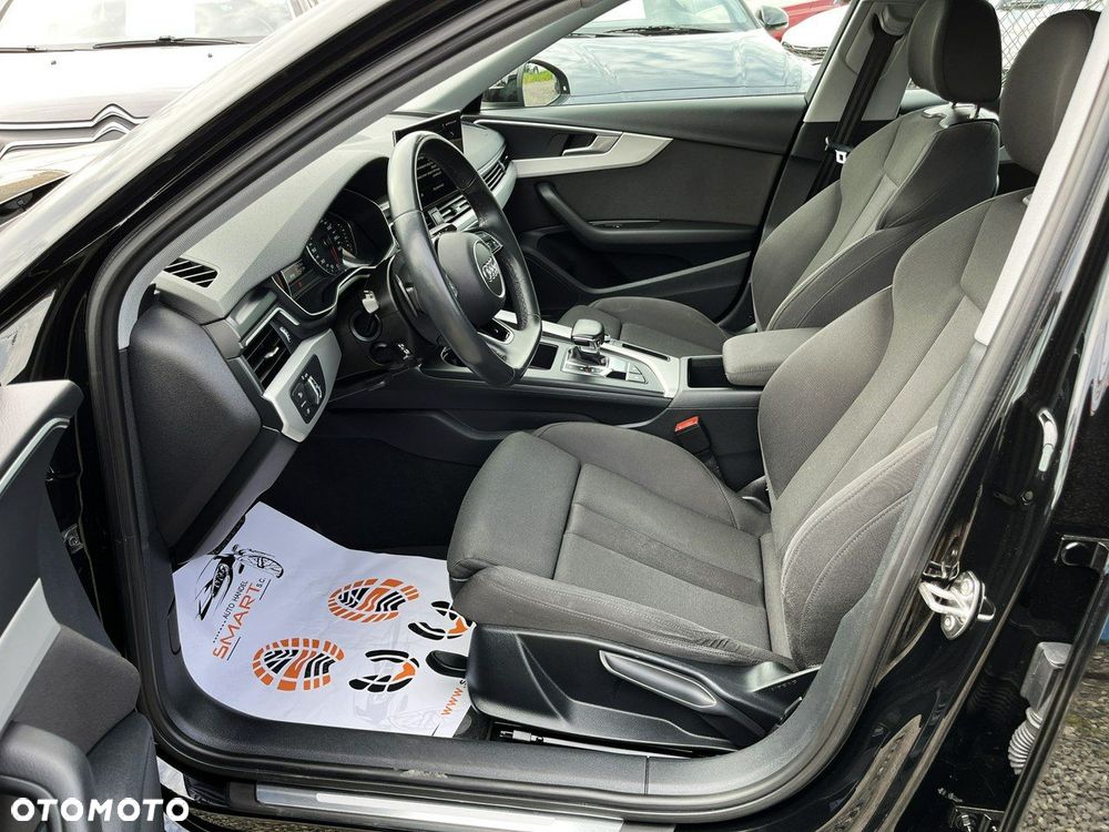 Audi A4 Limousine - 32