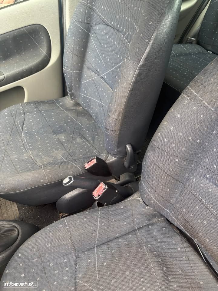 Renault Clio 1.5 dCi Extreme - 6