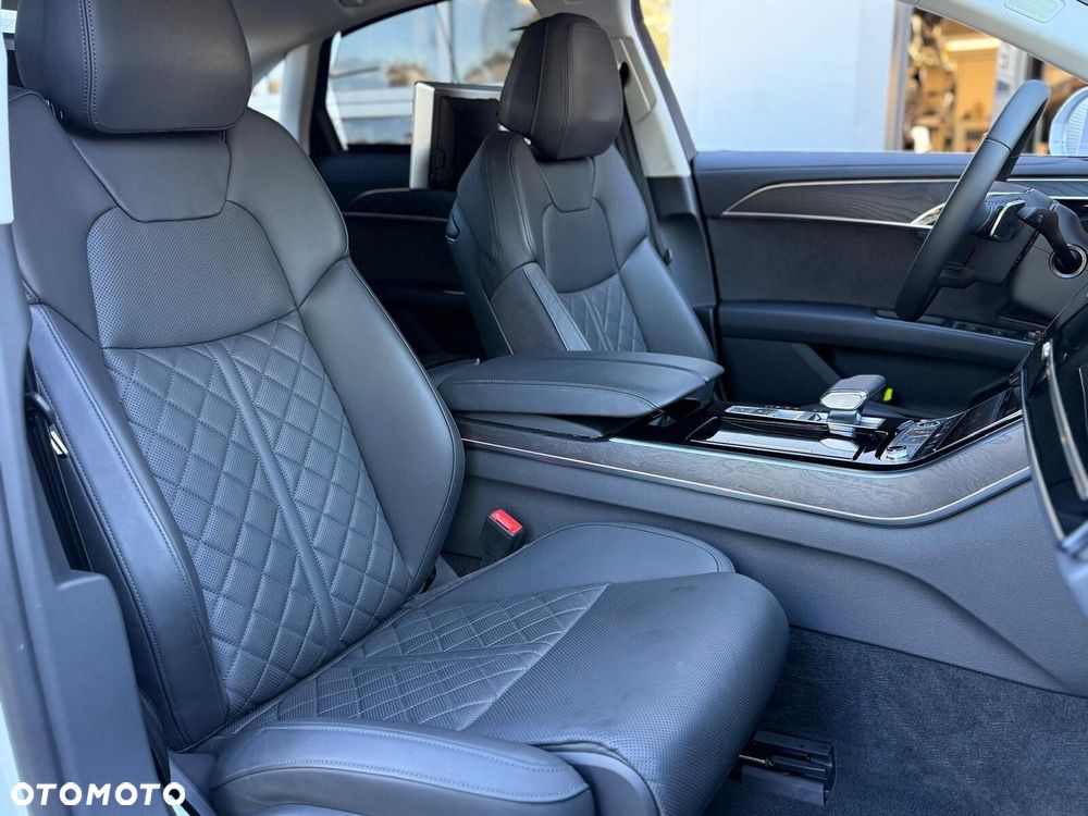 Audi A8 - 21