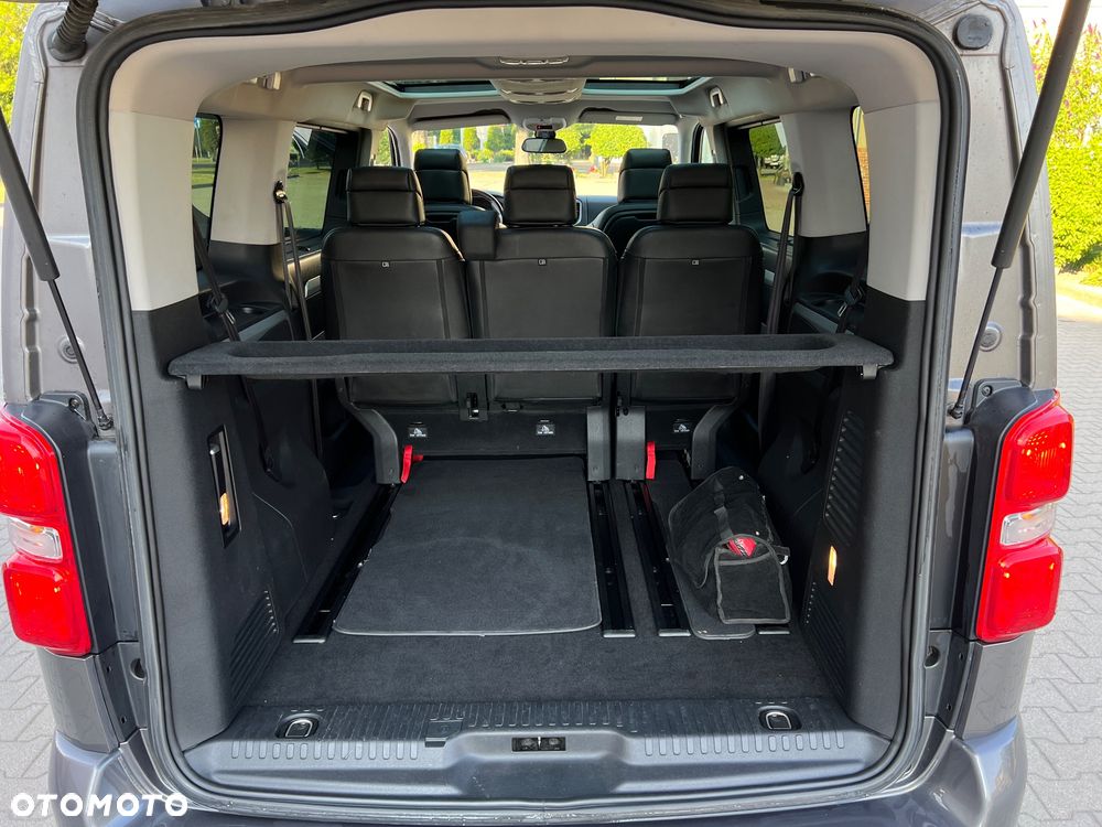 Peugeot Traveller - 36