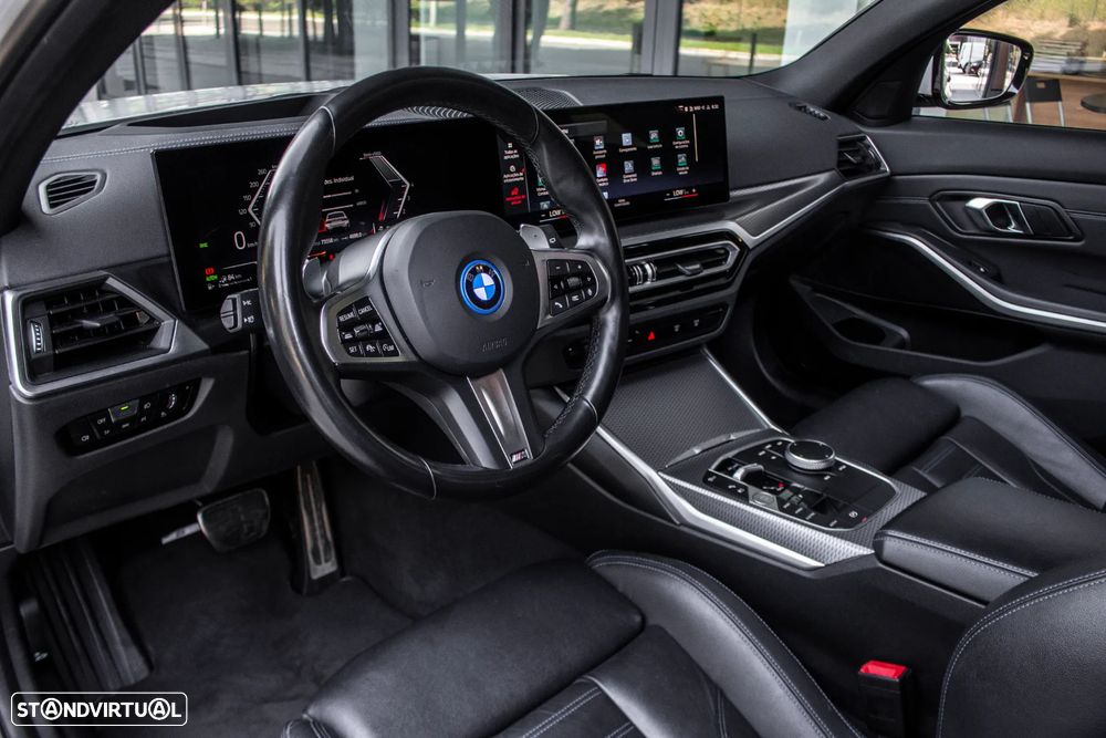 BMW 330 e xDrive Aut. M Sport - 28