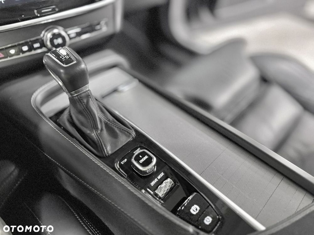 Volvo V90 D5 AWD Geartronic Inscription - 39