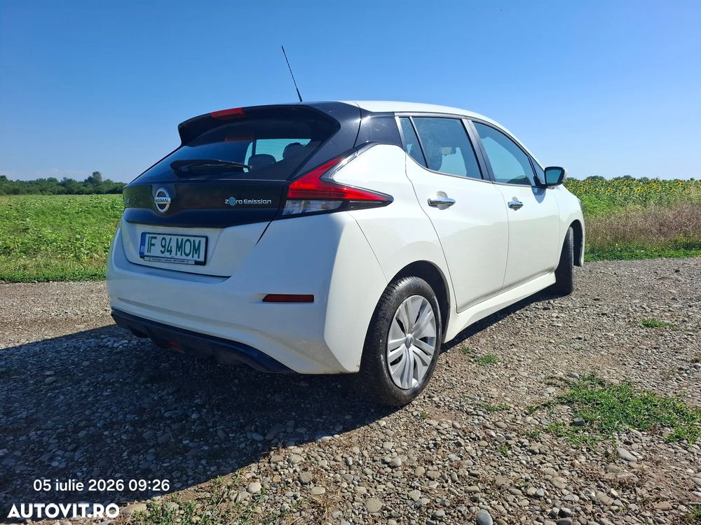 Nissan LEAF N-Connecta - 9