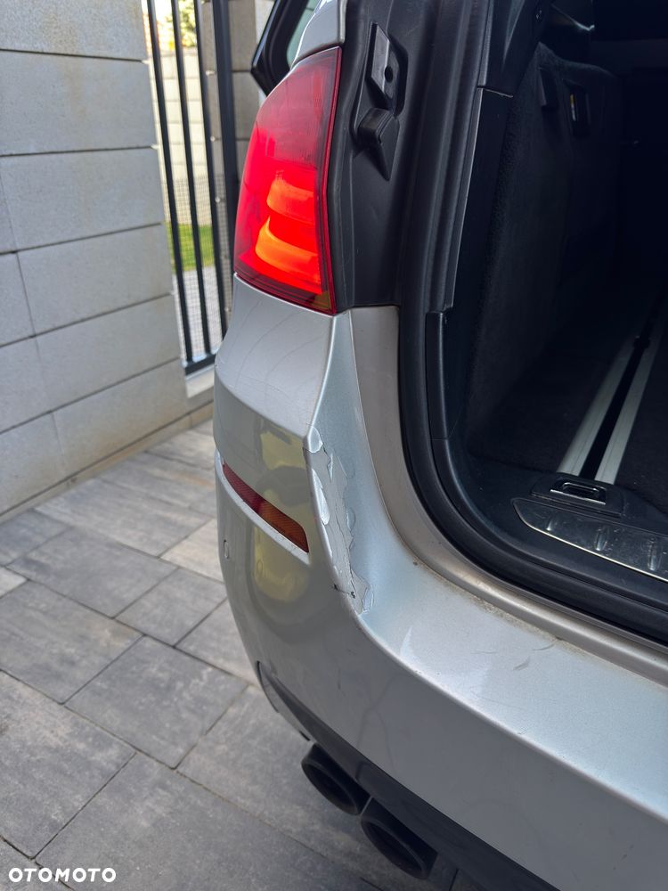 BMW Seria 5 530d xDrive - 28