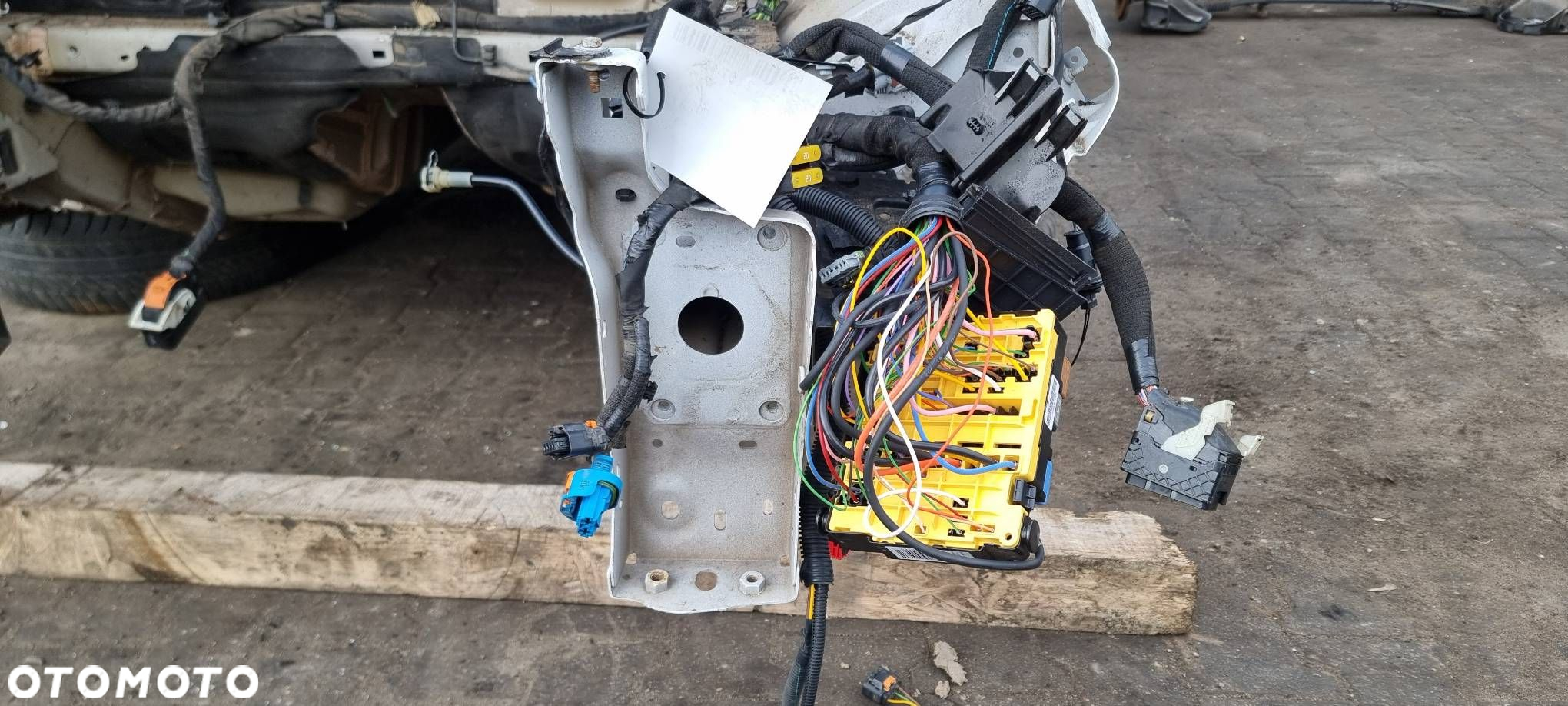 KOŃCÓWKA PODŁUŻNICY CITROEN BERLINGO III - 2