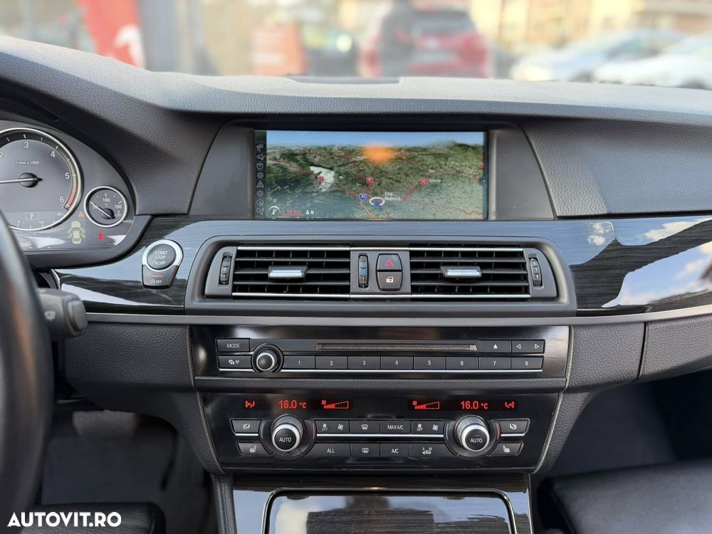 BMW Seria 5 525d xDrive Sport-Aut. Luxury Line - 18