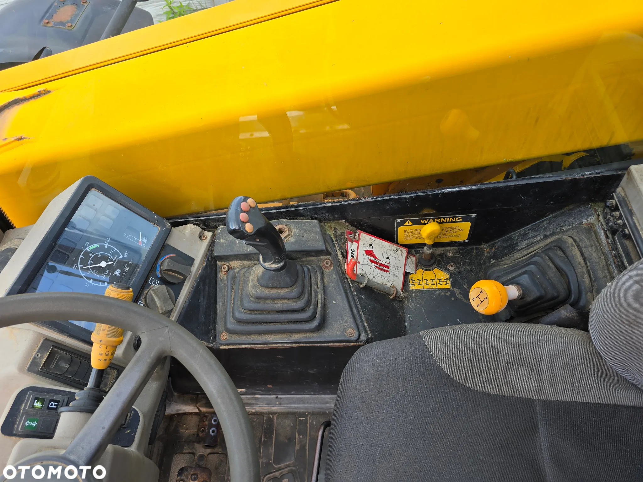 JCB - 10