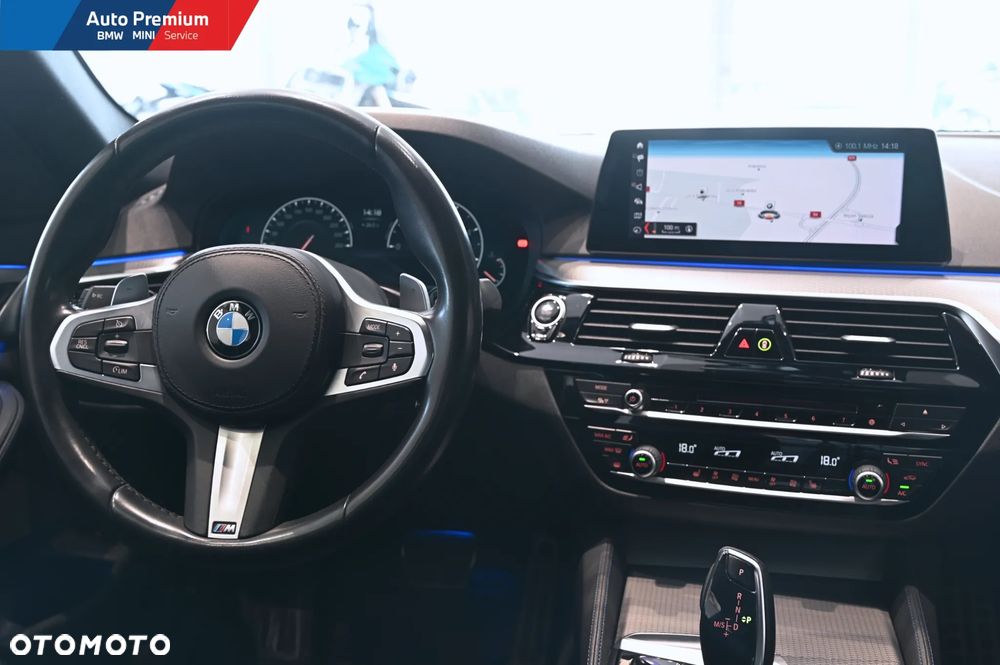 BMW Seria 5 520d xDrive - 15