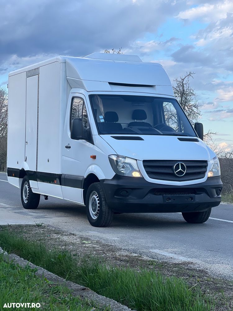 Mercedes-Benz Sprinter - 4