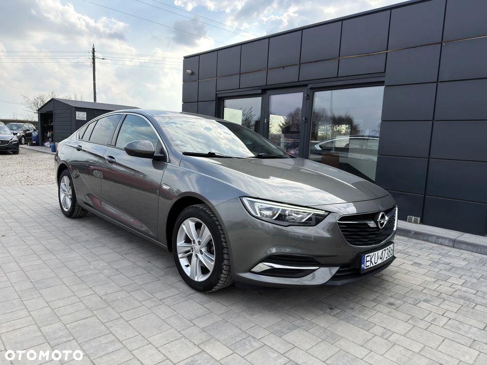 Opel Insignia 1.5 T Exclusive S&S - 10