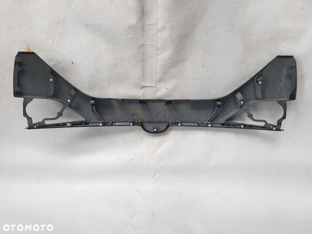 TOYOTA AVENSIS T27 15- BLENDA KLAPY TYŁ LISTWA - 2