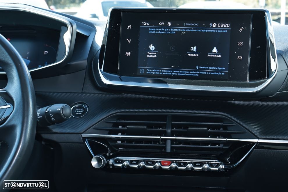 Peugeot 2008 1.2 PureTech Allure Pack EAT8 - 12