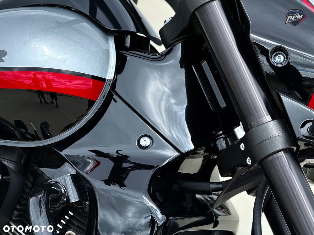Suzuki Boulevard - 15