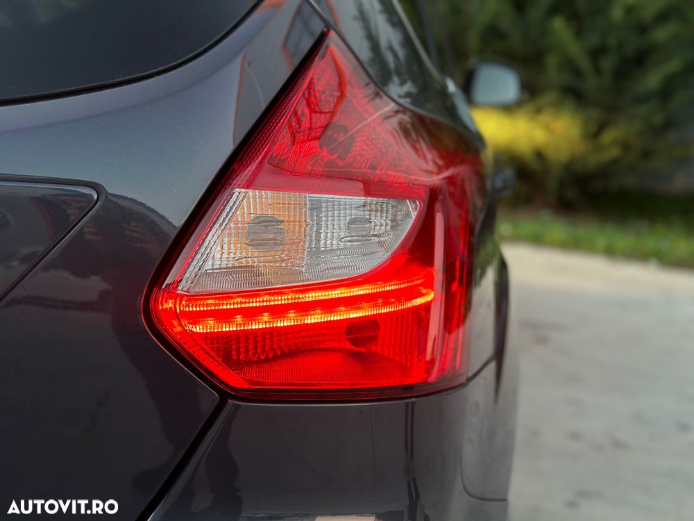 Ford Focus 2.0 TDCi DPF Titanium - 22