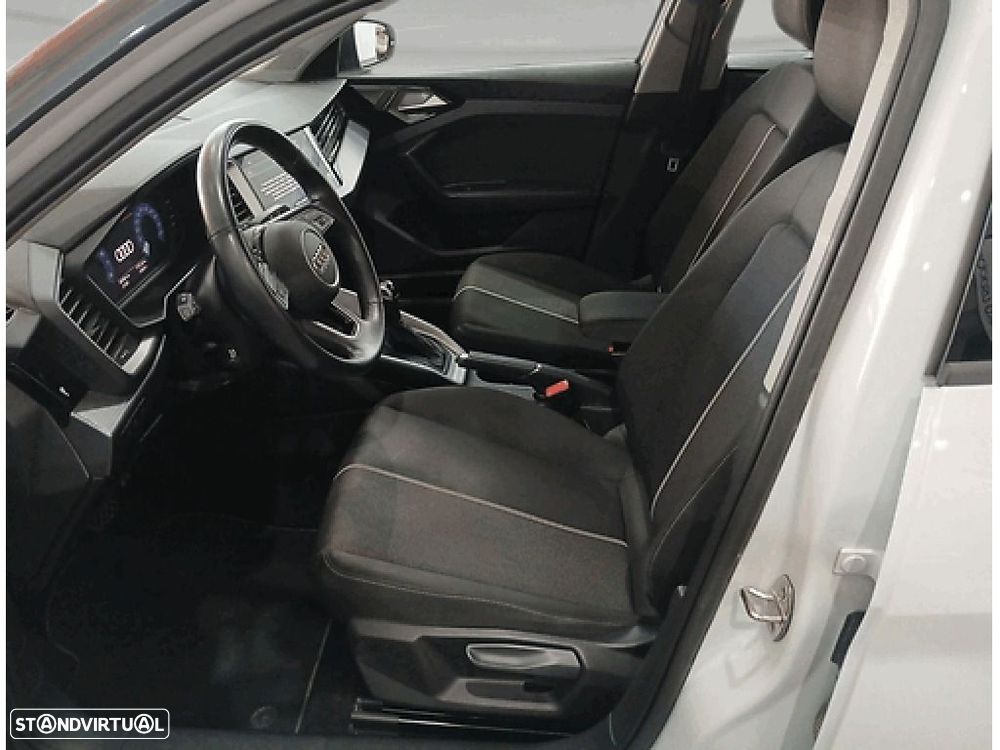 Audi A1 Citycarver 30 TFSI S tronic — fotografia 15