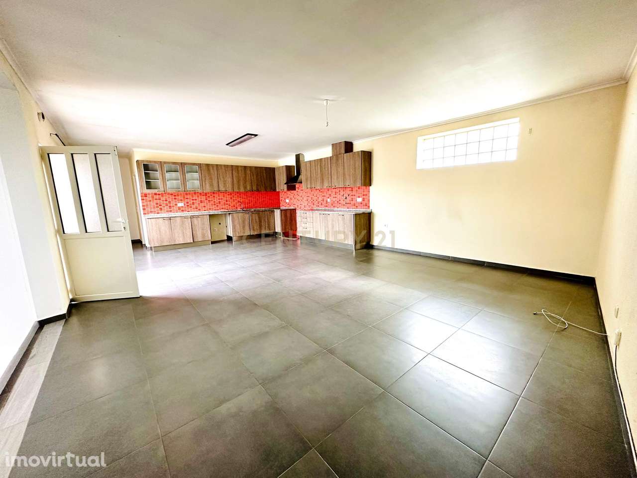 Oportunidade | Moradia T2 Funcional com Espaço Extra – Dagorda, Vermel - Grande imagem: 5/12