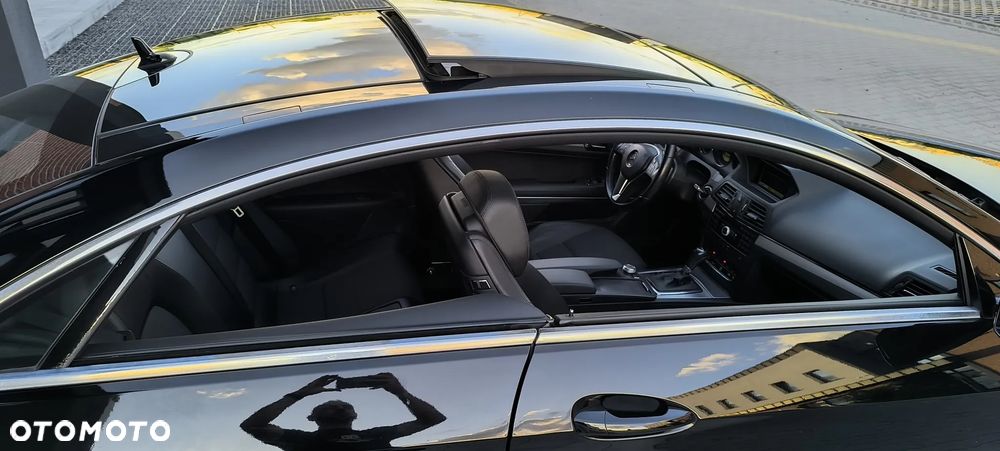 Mercedes-Benz Klasa E 350 CDI DPF BlueEFFICIENCY 7G-TRONIC Elegance - 11