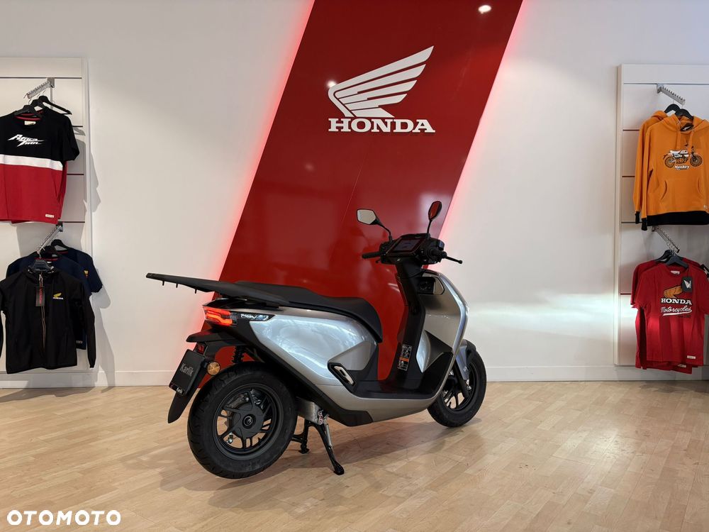 Honda C - 5