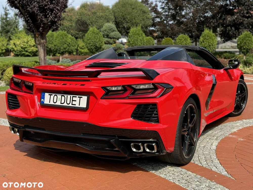 Chevrolet Corvette - 21