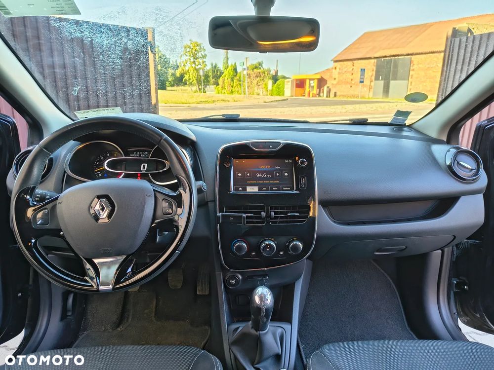 Renault Clio - 12