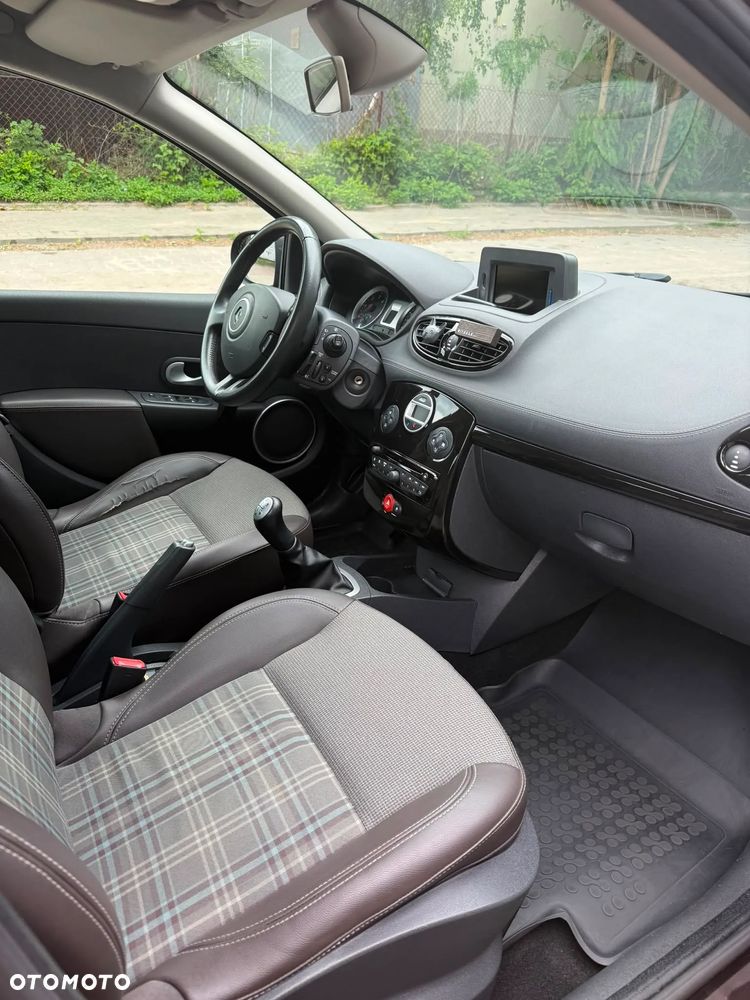 Renault Clio - 6