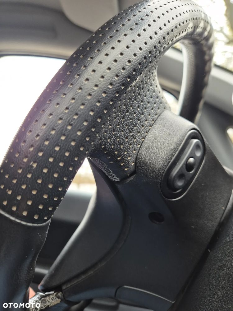 Mitsubishi Colt - 10