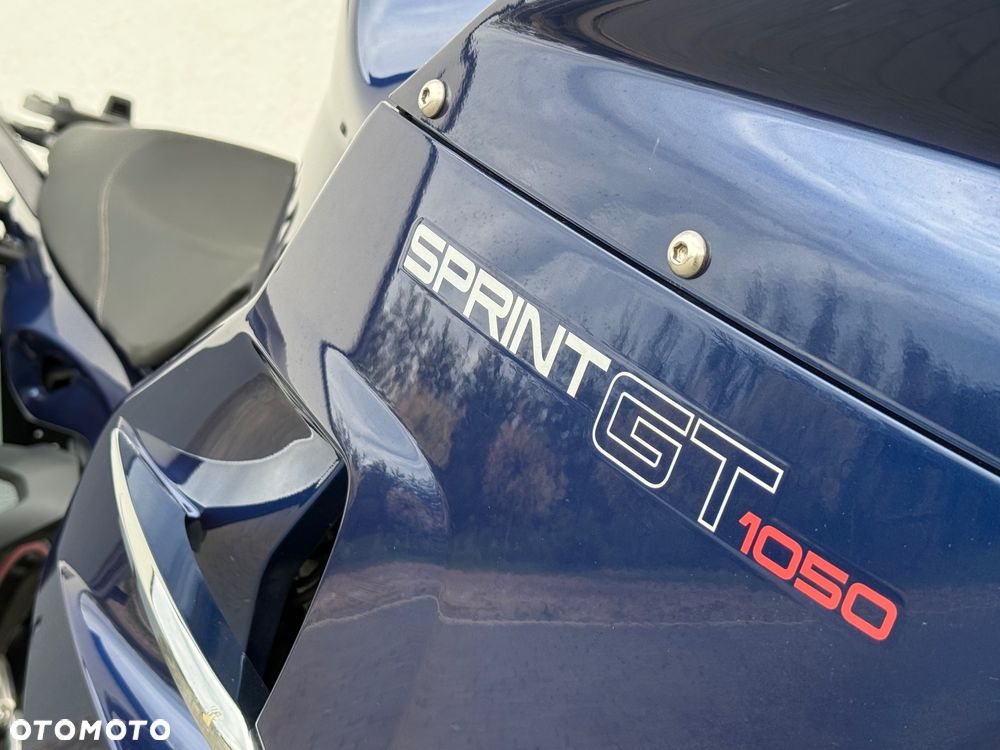 Triumph Sprint - 11