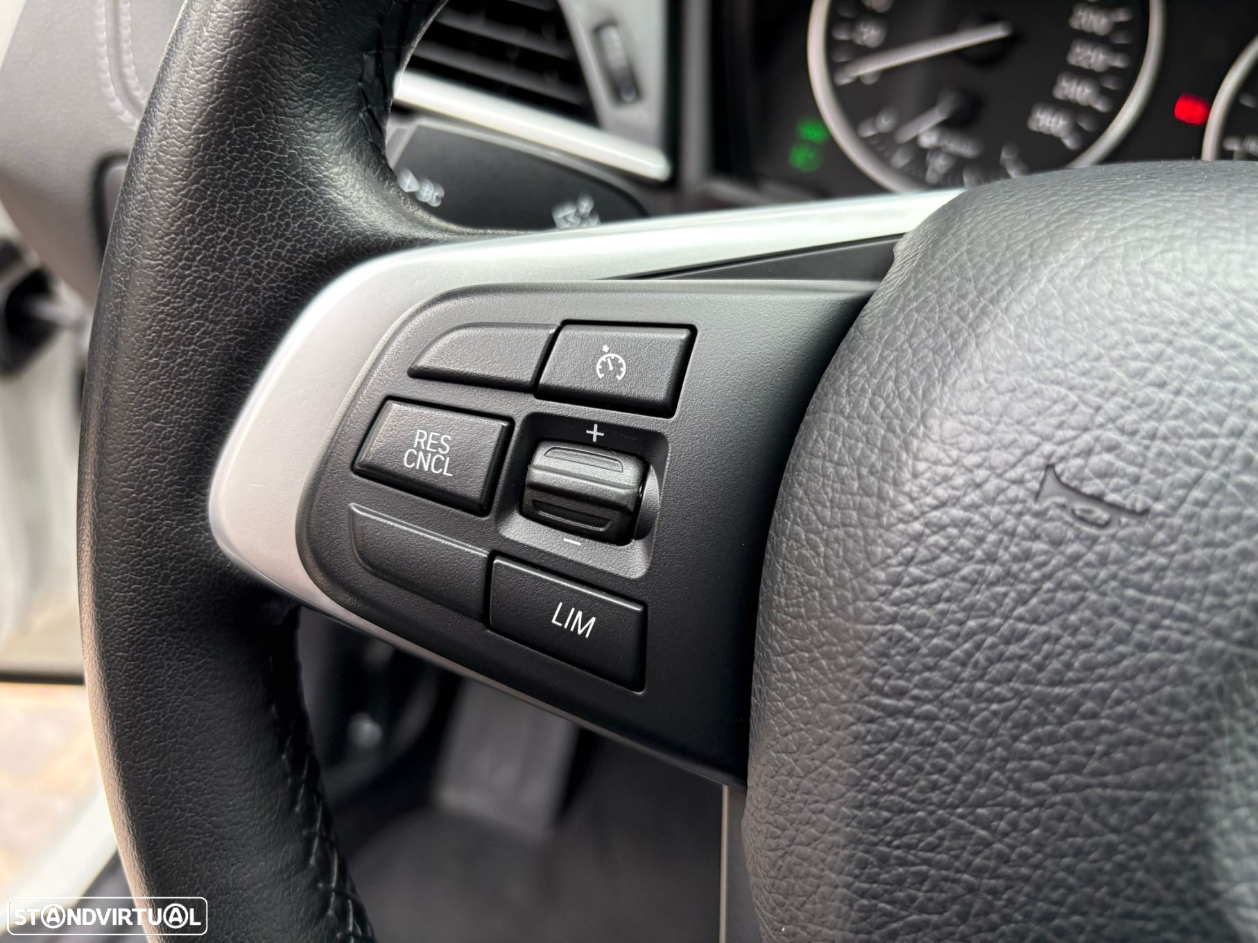 BMW 216 Gran Tourer d 7L Line Luxury - 18