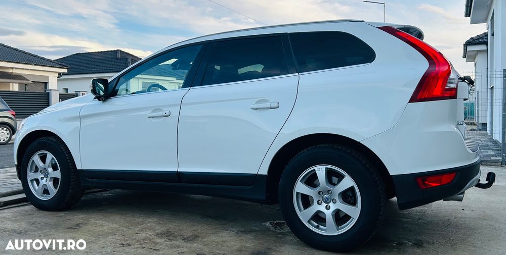 Volvo XC 60 D5 AWD - 4