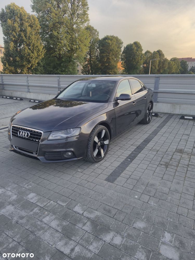 Audi A4 Limousine 2.0 TDI Limited Edition - 1