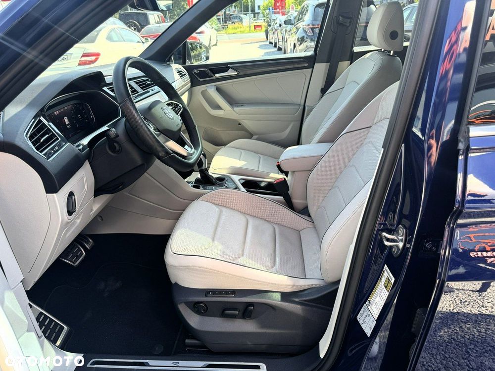 Volkswagen Tiguan - 12