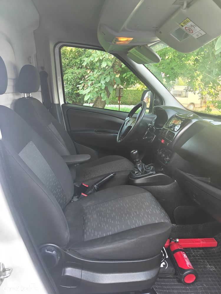 Opel Combo - 16