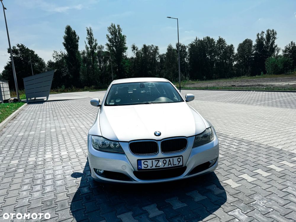 BMW Seria 3 318d - 10