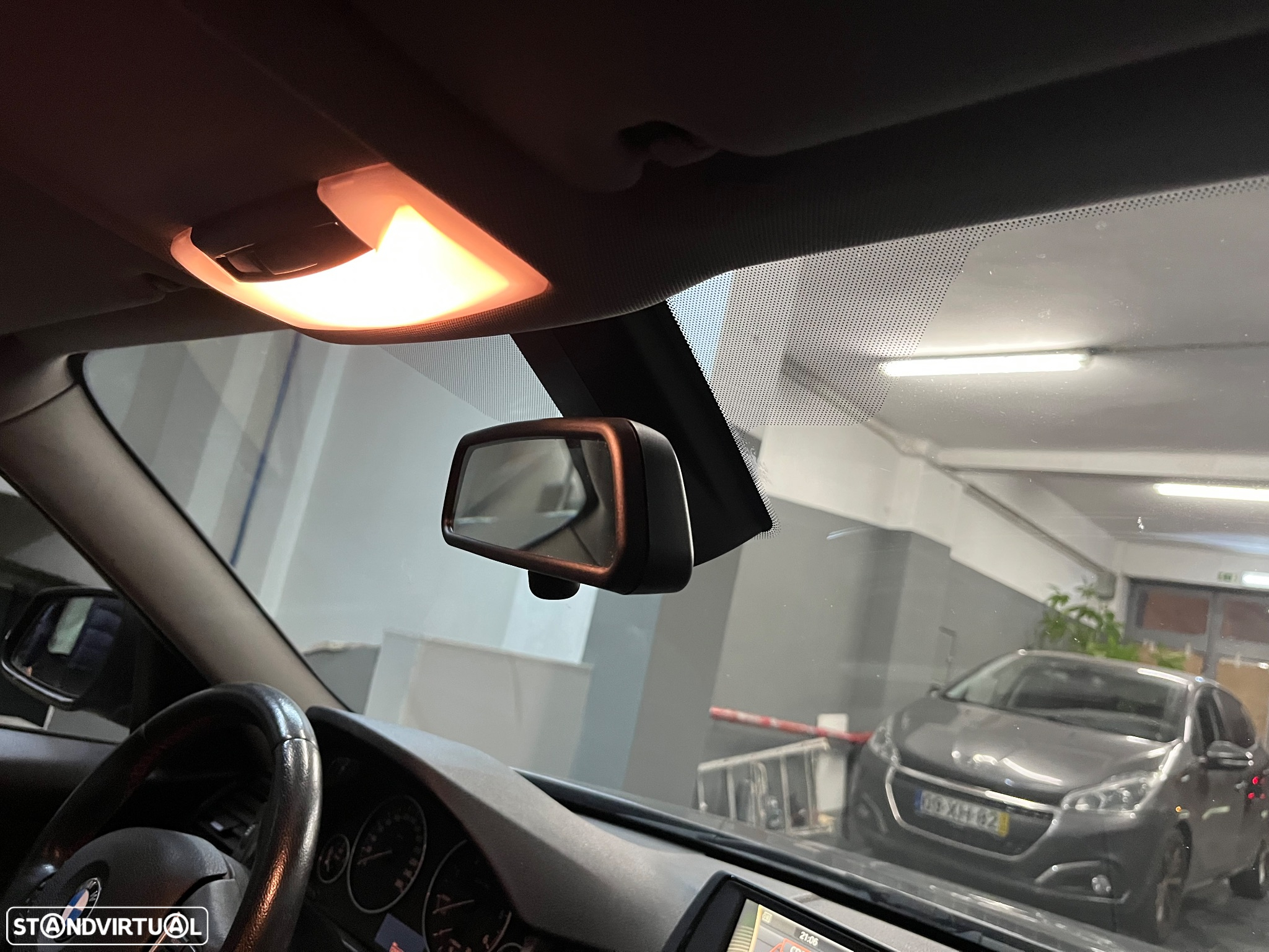 BMW 320 d EfficientDynamics Line Sport - 36
