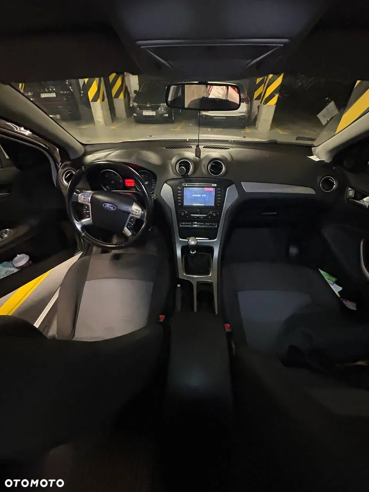 Ford Mondeo 2.0 TDCi Ambiente - 7