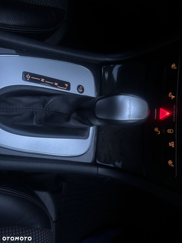 Mercedes-Benz Klasa E - 15