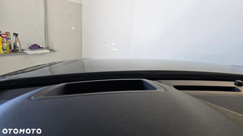 Land Rover Range Rover Velar 2.0 D200 mHEV R-Dynamic S - 35