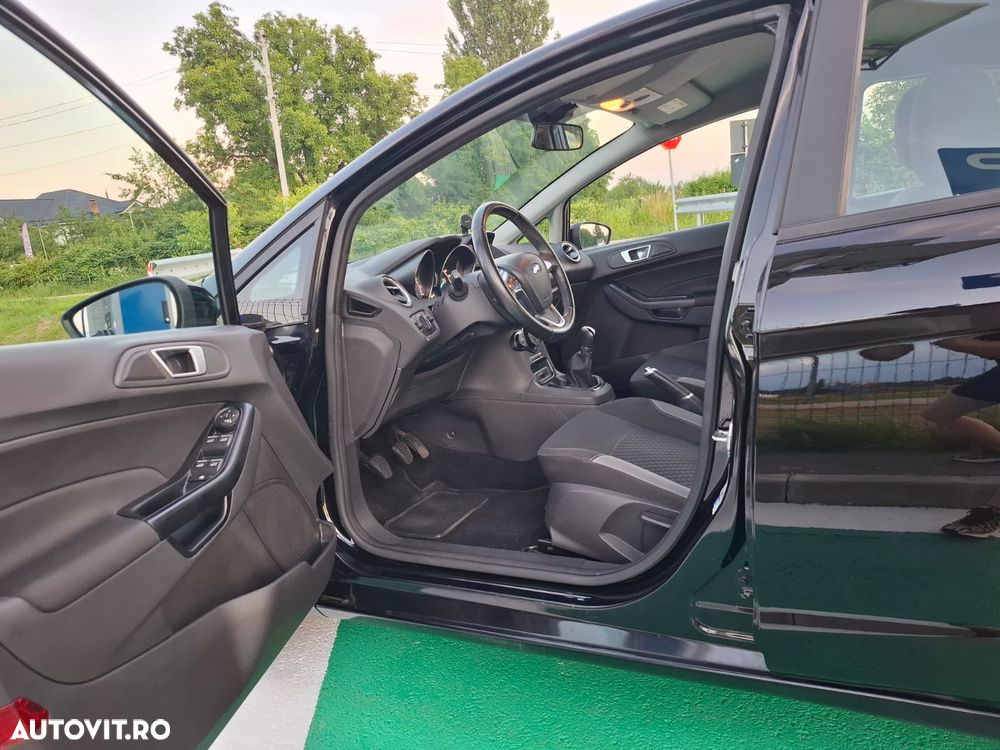 Ford Fiesta 1.0 EcoBoost S&S TITANIUM - 19