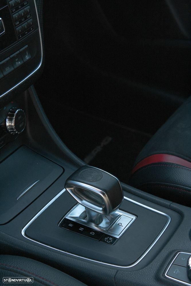 Mercedes-Benz A 45 AMG 4Matic Speedshift 7G-DCT - 6